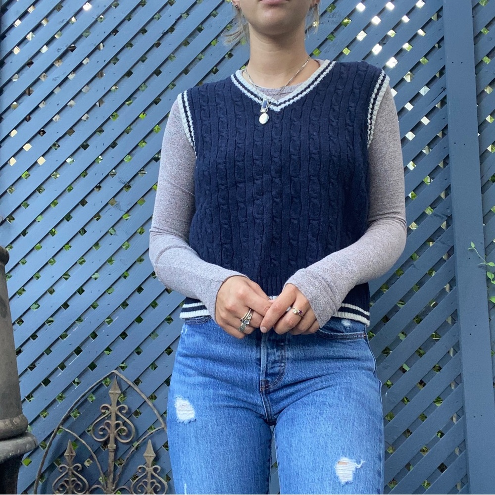 Brandy Melville Marlena Sweater Vest